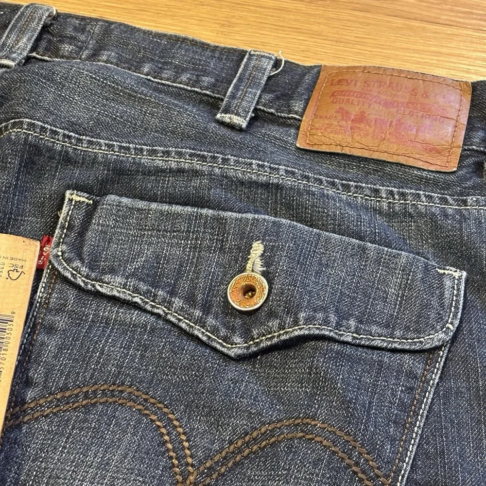 Levis Ramp Flat Front Jean Shorts Men's 42 Relaxed Blue Denim Flap Pockets Y2K
